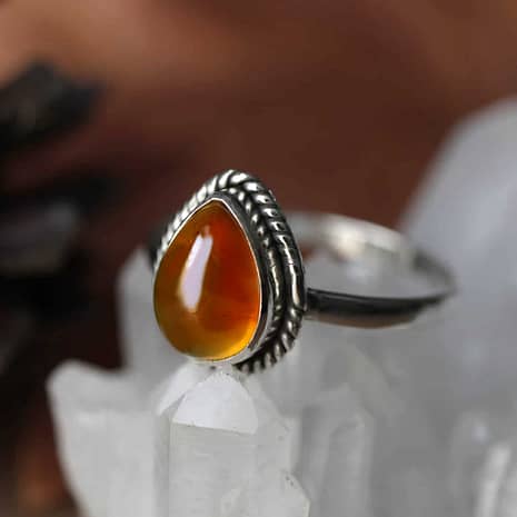 elara-amber-silver-ring-close-up-hellaholics