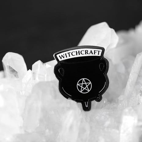 witchcraft-cauldron-pin-by-mysticum-luna-hellaholics