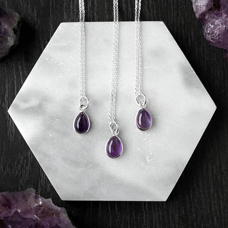3-drop-shaped-amethyst-silver-necklaces-hellaholics