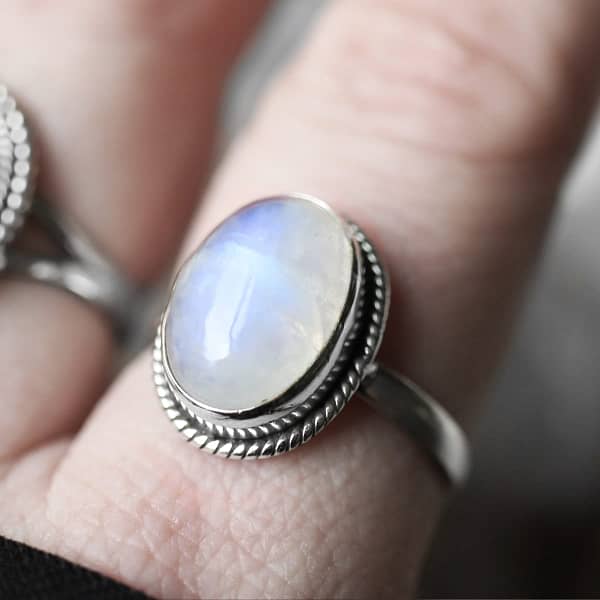 Lunar rainbow • Beautiful dark goth style ring with white labradorite in silver 925 free standard shipping