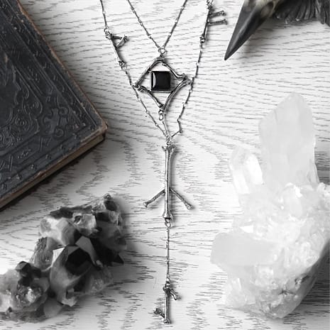 runes-and-bones-necklace-restyle-hellaholics