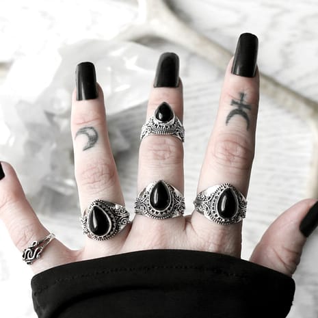 nakti-onyx-silver-rings-hellaholics