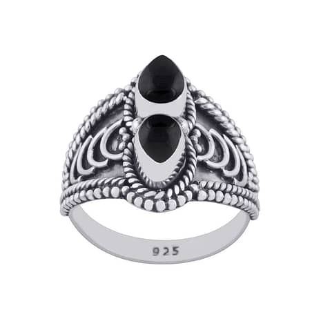 athalia-sterling-silver-onyx-ring-by-hellaholics-2