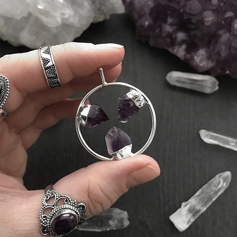 circle-of-life-amethyst-pendant-and-rings-by-hellaholics