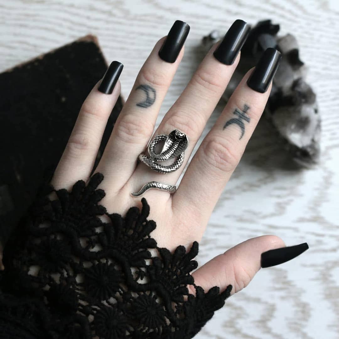 cobra-ring-hellaholics