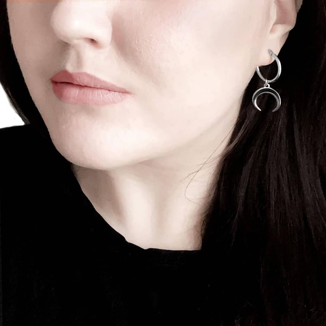 hunting-moon-stainless-steel-hoop-earring-small-hellaholics(1)