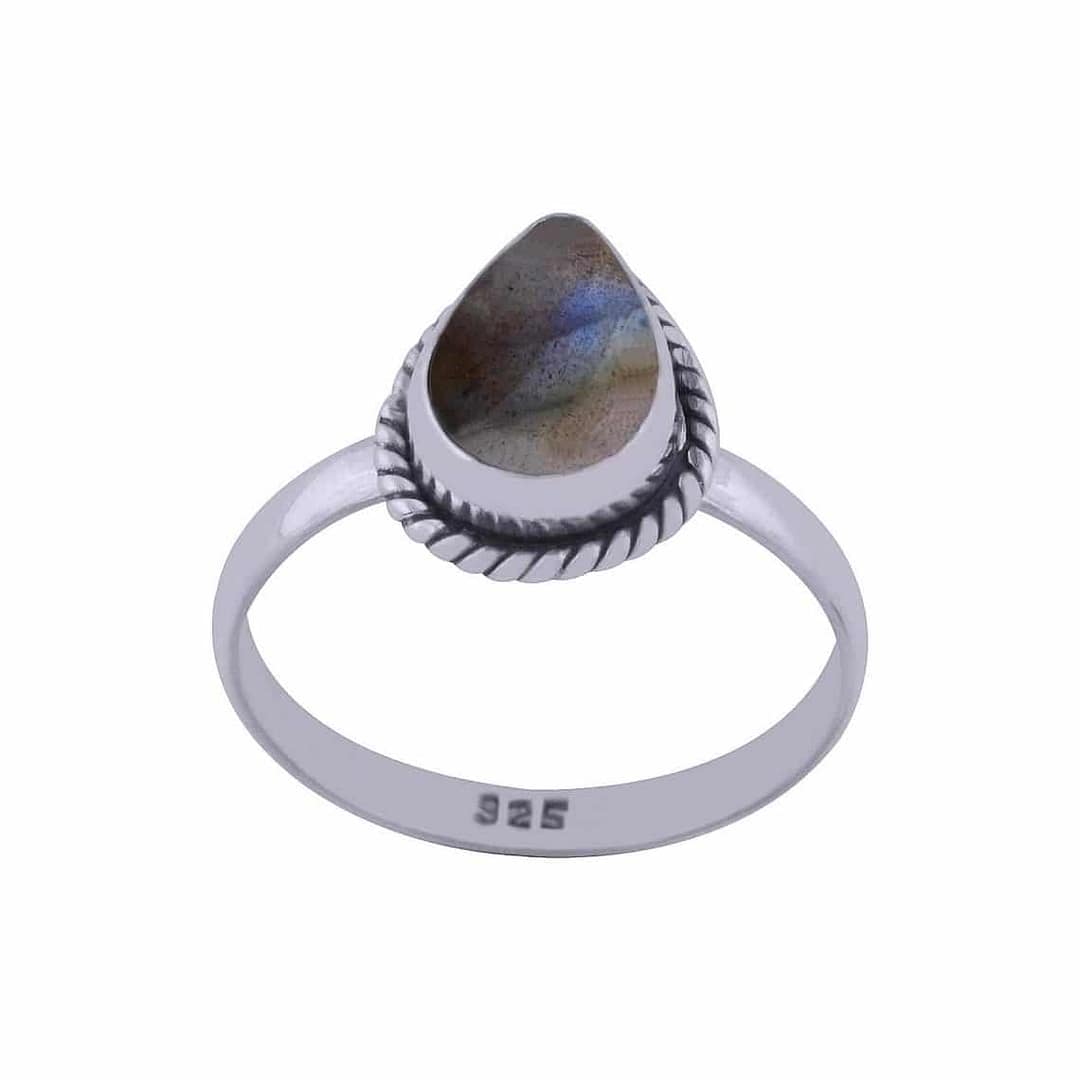 elara-sterling-silver-labradorite-ring-side elara-sterling-silver-labradorite-ring-side