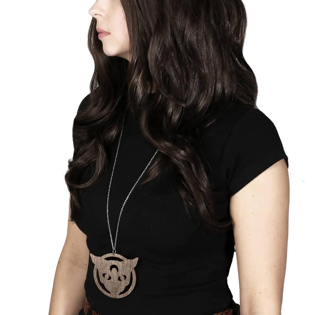 black-magick-wooden-necklace-brown-hellaholics-side black-magick-wooden-necklace-brown-hellaholics-side