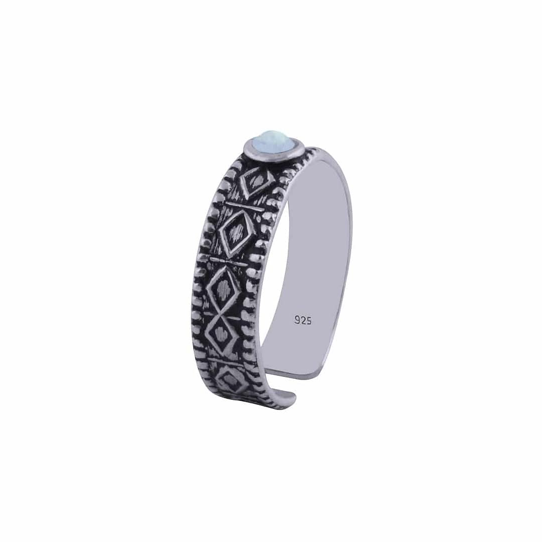 aranza-sterling-silver-mid-ring-moonstone-side aranza-sterling-silver-mid-ring-moonstone-side