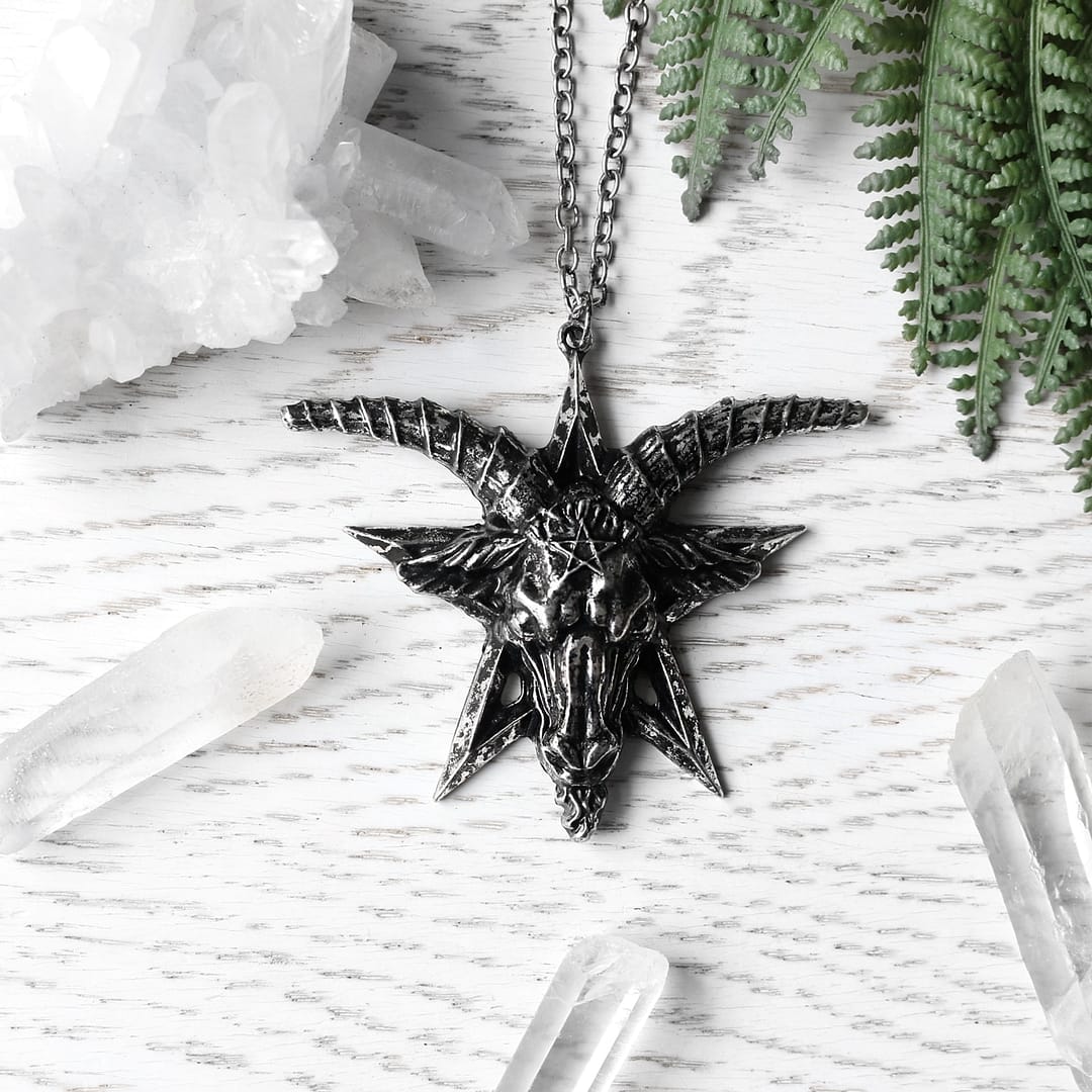 batphomet-necklace-silver-close-up-restyle-hellaholics batphomet-necklace-silver-close-up-restyle-hellaholics