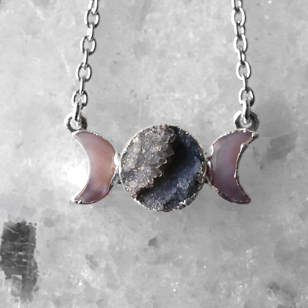 triple-moon-mother-of-pearl-necklace-hellaholics triple-moon-mother-of-pearl-necklace-hellaholics