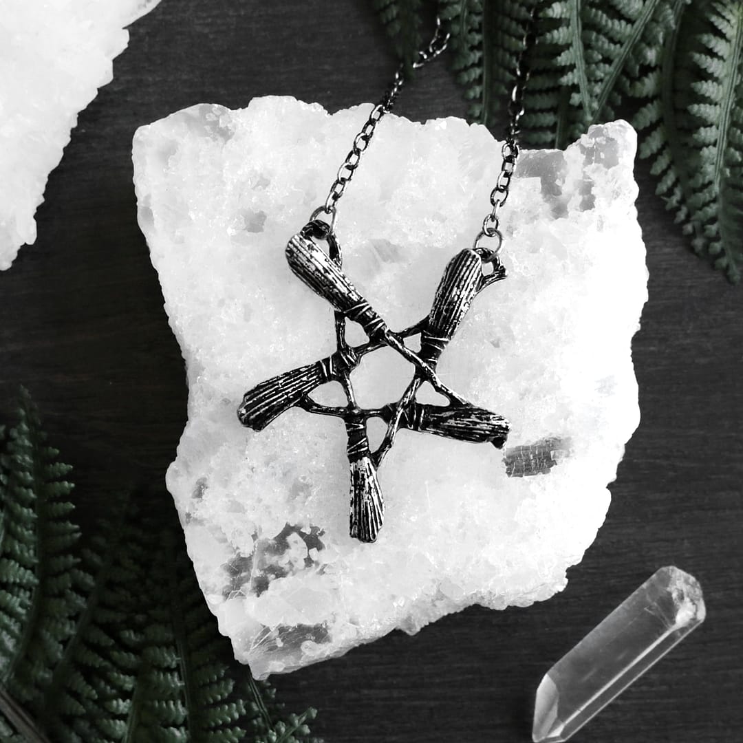pentagram-broom-necklace-restyle-hellaholics pentagram-broom-necklace-restyle-hellaholics