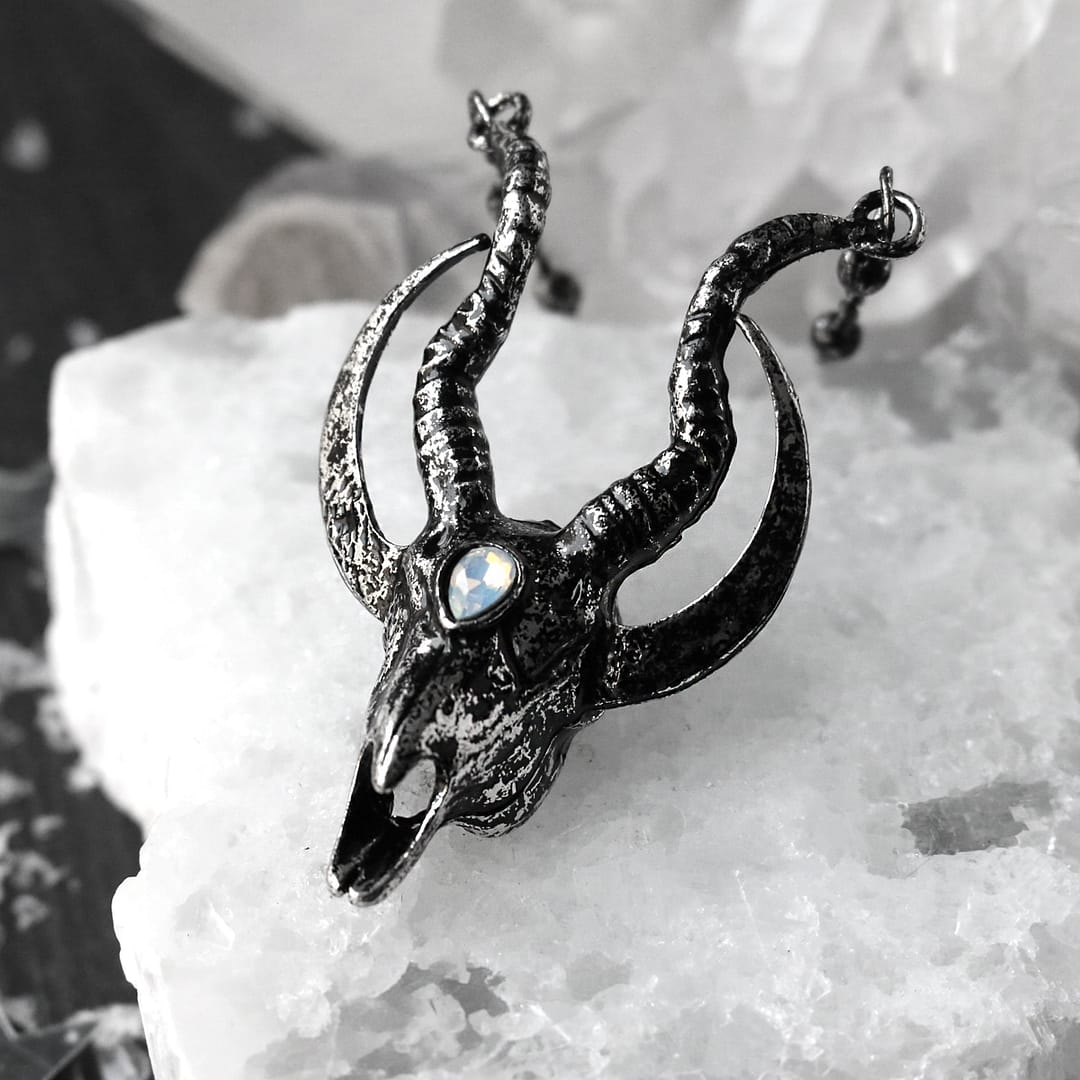 silver-crescent-skull-necklace-restyle-sold-hellaholics silver-crescent-skull-necklace-restyle-sold-hellaholics