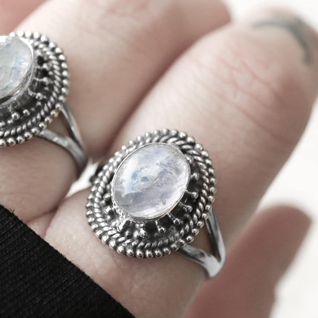 nathalia-moonstone-silver-ring-closeup-hellaholics Nathalia moonstone silver ring