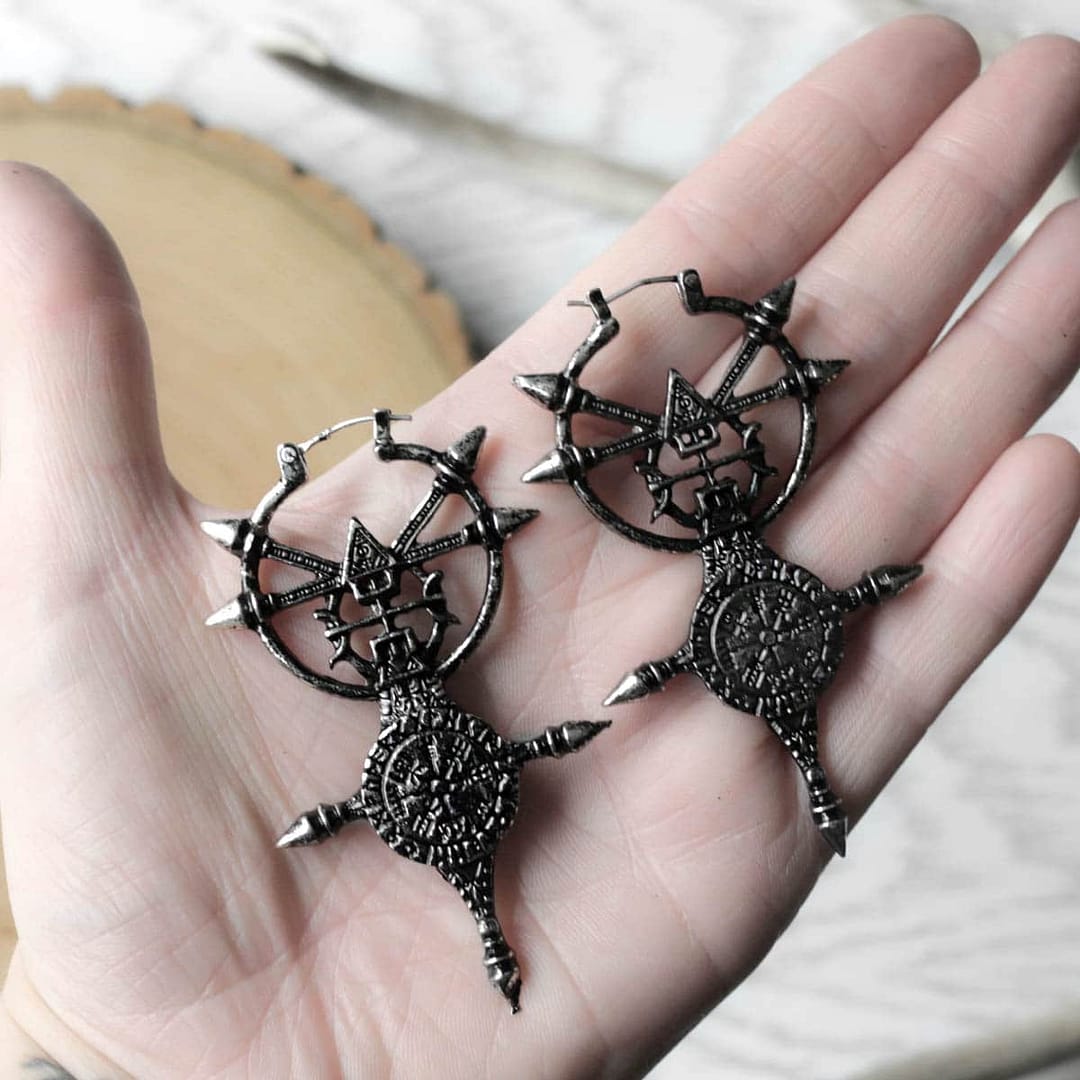 vegvisir-earrings-hand-restyle-hellaholics vegvisir-earrings-hand-restyle-hellaholics