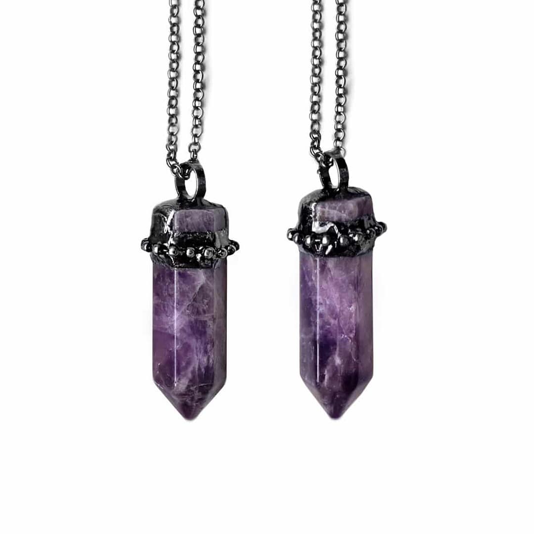 zaria-amethyst-gun-metal-necklaces-hellaholics zaria-amethyst-gun-metal-necklaces-hellaholics