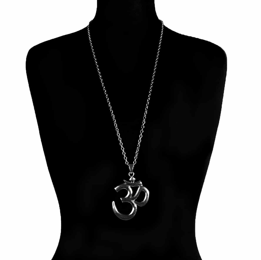 ohm-xl-amulet-necklace-hellaholics ohm-xl-amulet-necklace-hellaholics
