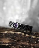 aranza-amethyst-silver-mid-ring-close-up-hellaholics (1)