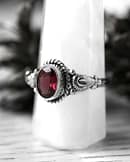 ganya-garnet-cut-silver-ring-close-up-hellaholics