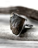 raw-smoke-quartz-silver-ring-close-up-hellaholics