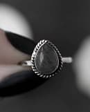 elara-rutile-silver-ring-mood-dark-hellaholics