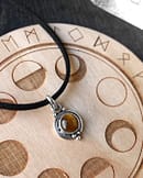 riya-tiger-eye-silver-choker-moon-phase-mood-hellaholics