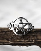 pagan-pentagram-silver-ring-horn-hellaholics