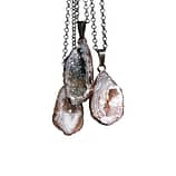 goddess-geode-raw-bronze-necklace-hellaholics