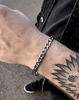 Ian-stainless-steel-chain-bracelet-hellaholics