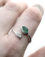 dana-vibrant-green-aventurine-adjustable-leaf-ring-silver-hellaholics