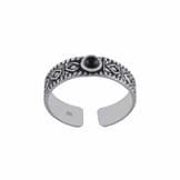 aranza-sterling-silver-mid-ring-onyx-above