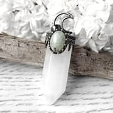 hestia-crystal-quartz-crystal-necklace-close-up-hellaholics