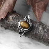 avila-tiger-eye-silver-ring-close-up-hellaholics