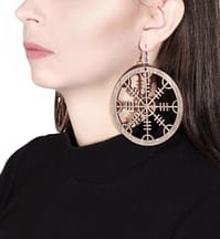 model-helm-of-awe-wooden-earrings-brown-hellaholics