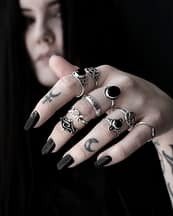 duo-serpent-triple-moon-pentagram-magick-pagan-pentagram-aelia-gaia-amadi-silver-rings-onyx-mix-nails-hellaholics kopiera