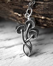 swamp-pendant-silver-1-hellaholics (1)