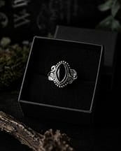 devana-black-onyx-silver-leaf-ring-giftbox-hellaholics