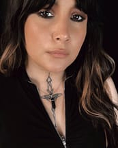 obsidian-stainless-steel-necklace-on-model-hellaholics