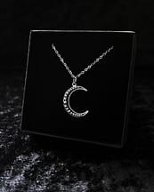 luneth-moon-crescent-necklace-silver-giftbox