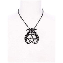 witch-moon-necklace-doll-restyle