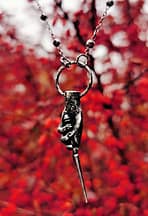 magic-wand-hand-necklace-restyle-hellaholics-nature