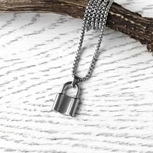 lock-stainless-steel-necklace-hellaholics-mood