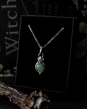 detria-green-aventurine-silver-necklace-mood-hellaholics