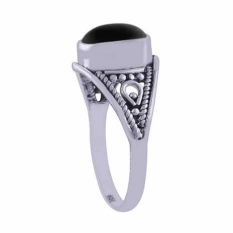 annia-silver-onyx-ring-side