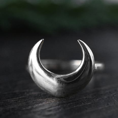 hunting-moon-sterling-silver-ring-hellaholics