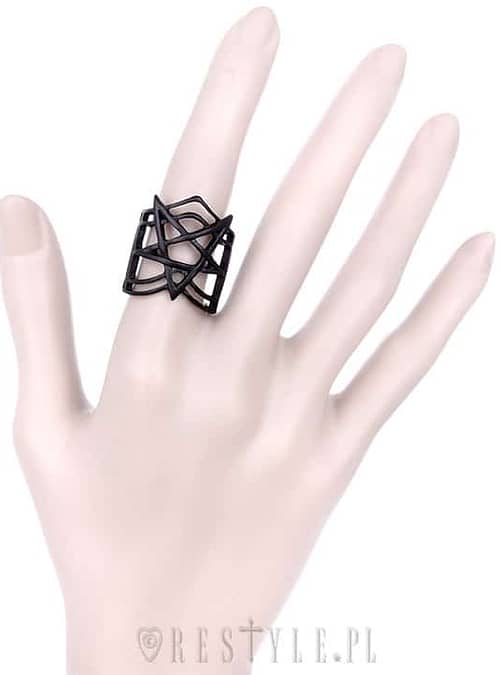black-pentagram-ring-restyle
