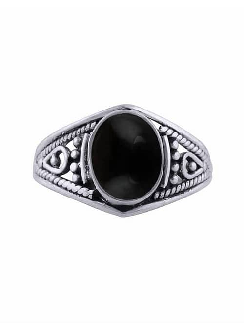 aelia-silver-onyx-ring-front-1
