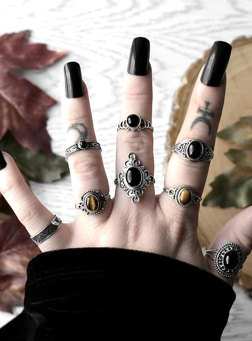 ariana-silver-onyx-ring-tiger-eye-rings-hellaholics