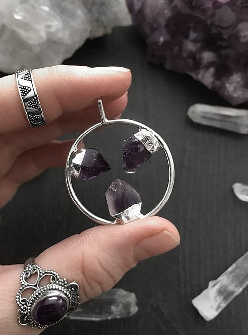 circle-of-life-amethyst-pendant-and-rings-by-hellaholics