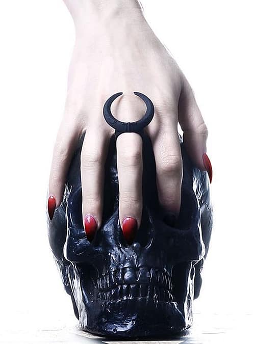 eclipse-ring-skull-rogue-wolf